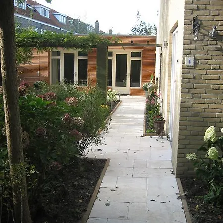 Het Vogelhuis 2* Leiden